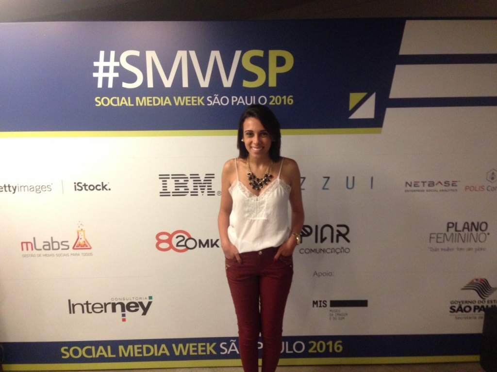 Daniela Dantas representando a eComm no Social Media Week